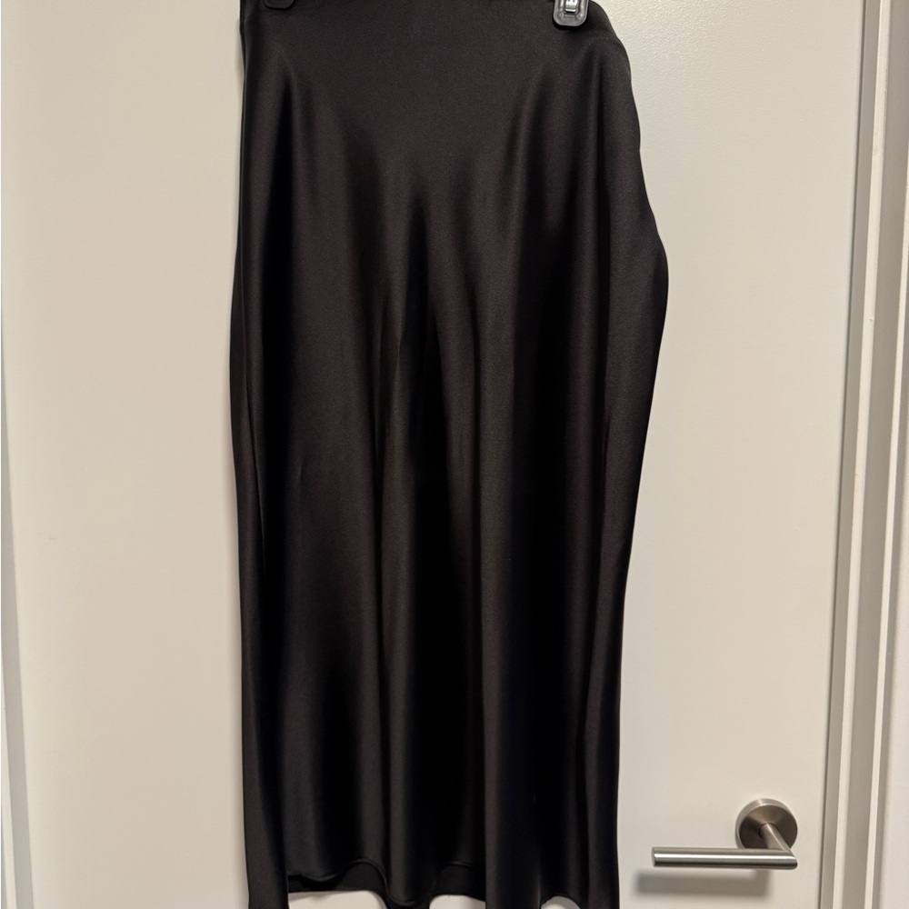 Zara satin Black Midi Skirt